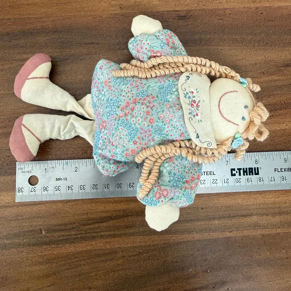 Vintage 1989 Handmade Hand Painted Gina Marie Curls Rag Doll Floral Dress Signed